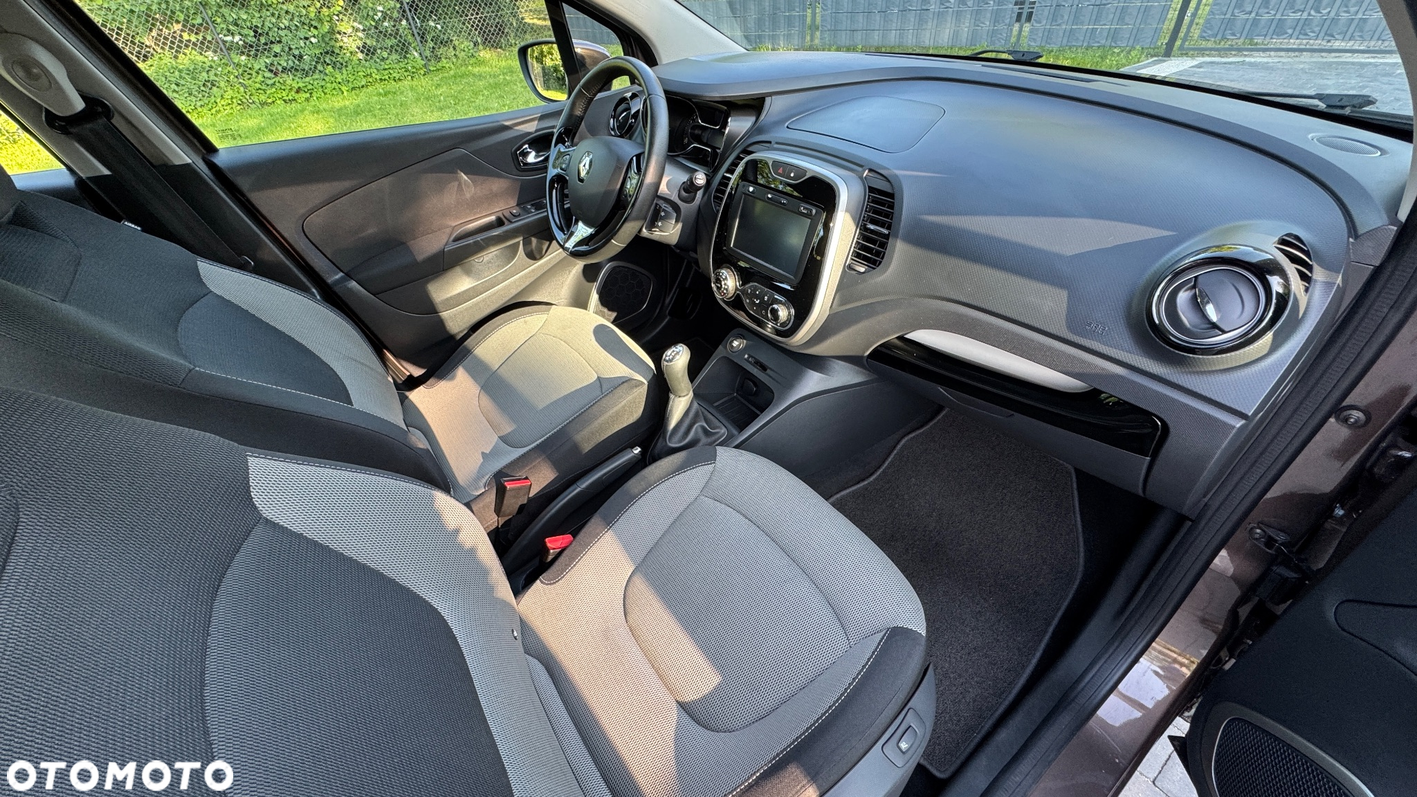 Renault Captur (ENERGY) TCe 90 INTENS - 6