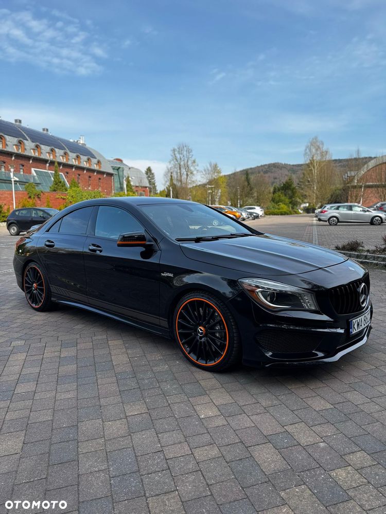 Mercedes-Benz CLA AMG 45 4Matic 7G-DCT Orange Art Edition - 3