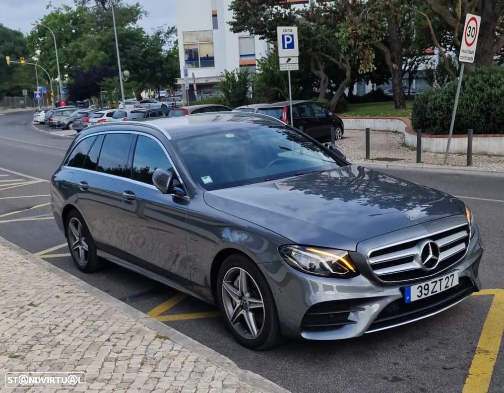 Mercedes-Benz E 300 de AMG Line - 4