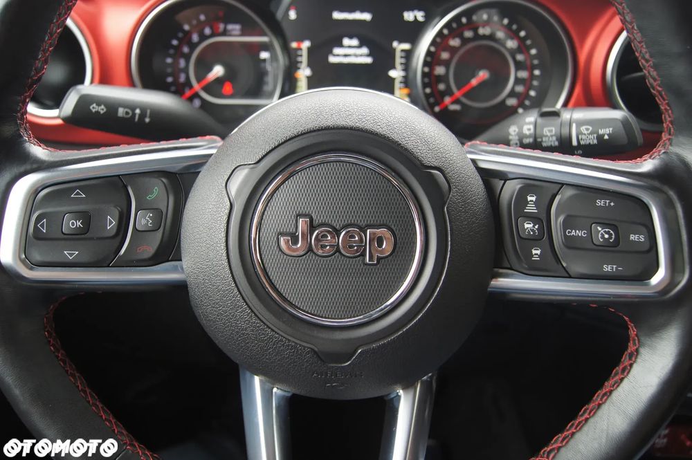 Jeep Wrangler - 28