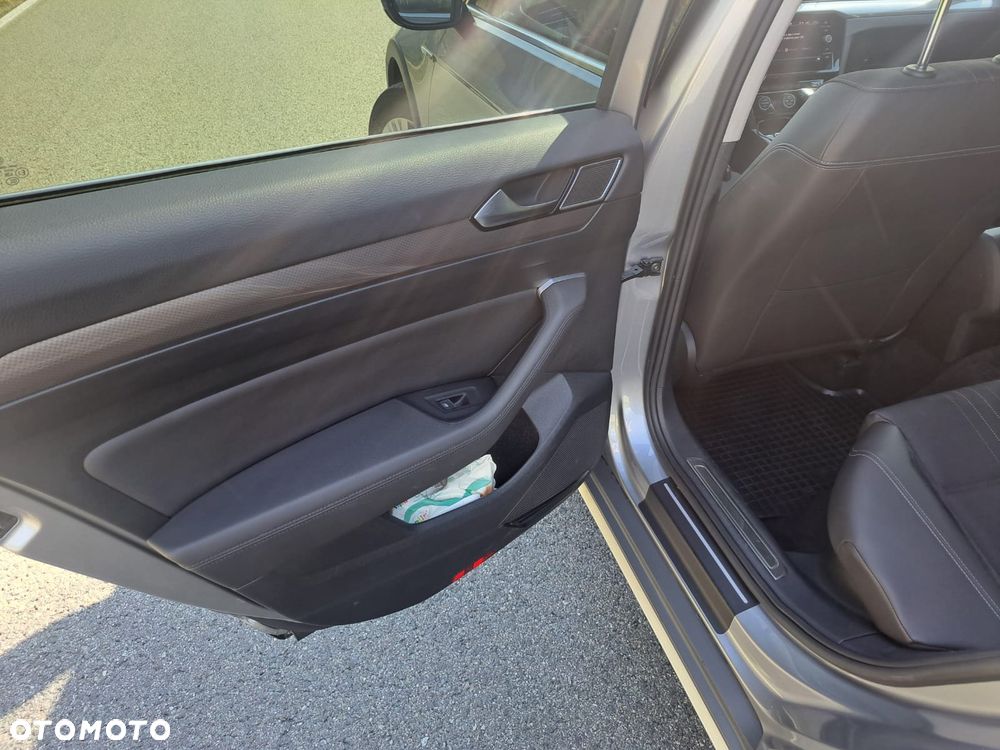 Volkswagen Passat Alltrack - 27