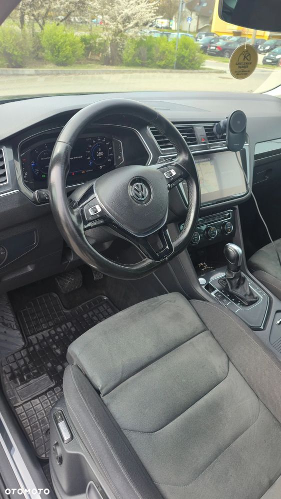 Volkswagen Tiguan - 6