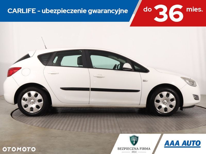 Opel Astra - 8