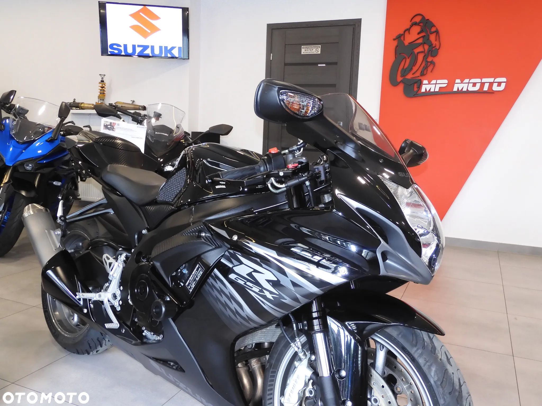 Suzuki GSX-R - 1