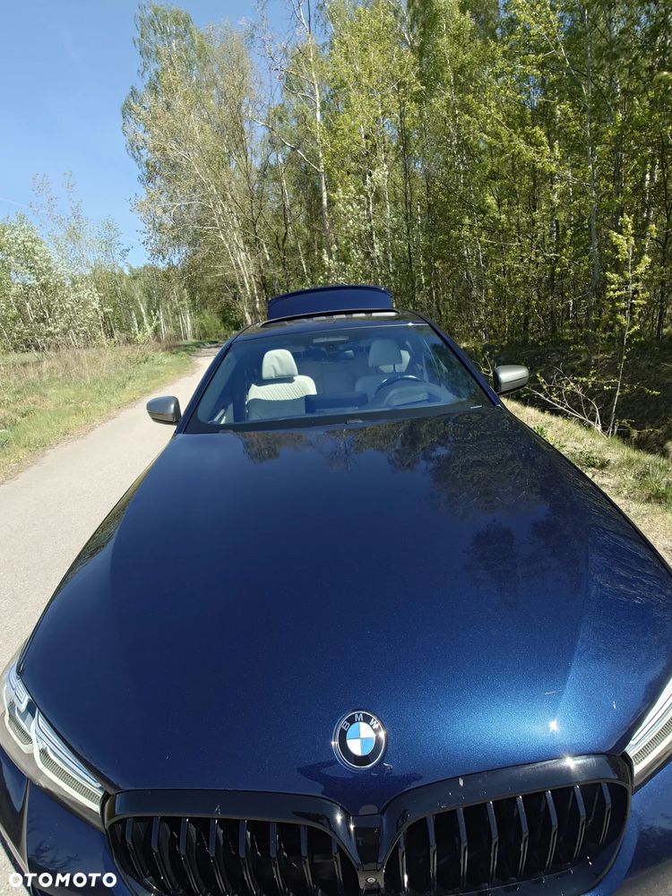 BMW Seria 5 M550i xDrive - 17