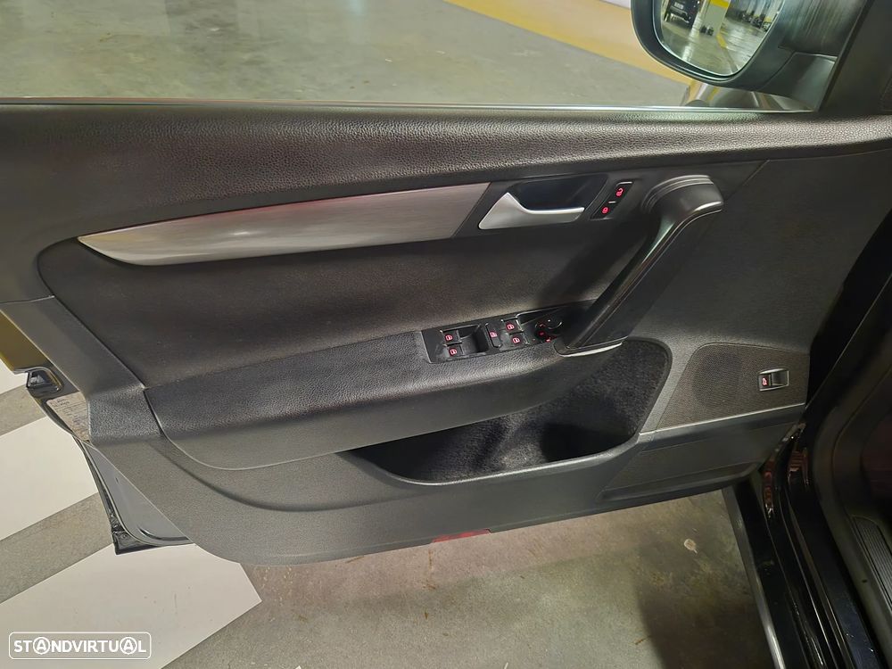 VW Passat Variant 1.6 TDI Confortline - 28