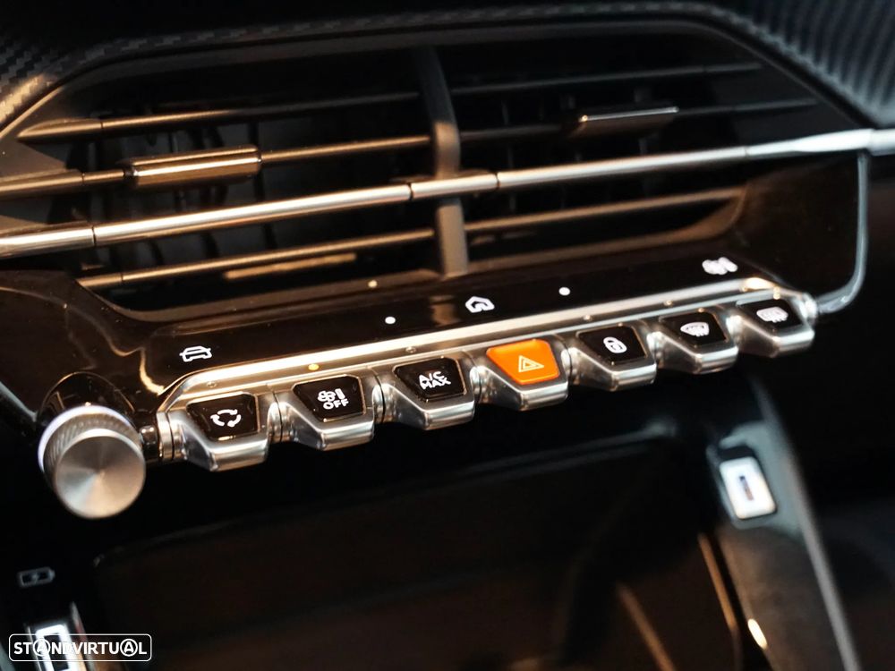 Peugeot 208 1.2 PureTech Active Pack - 10