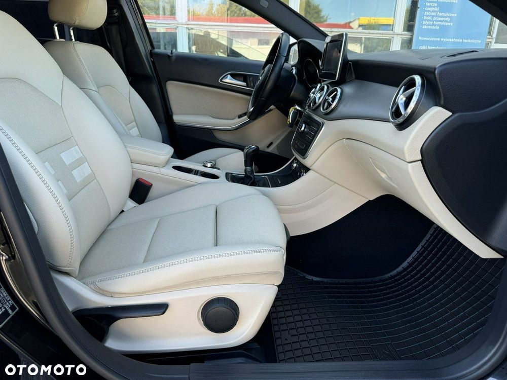 Mercedes-Benz GLA 180 (CDI) d - 35
