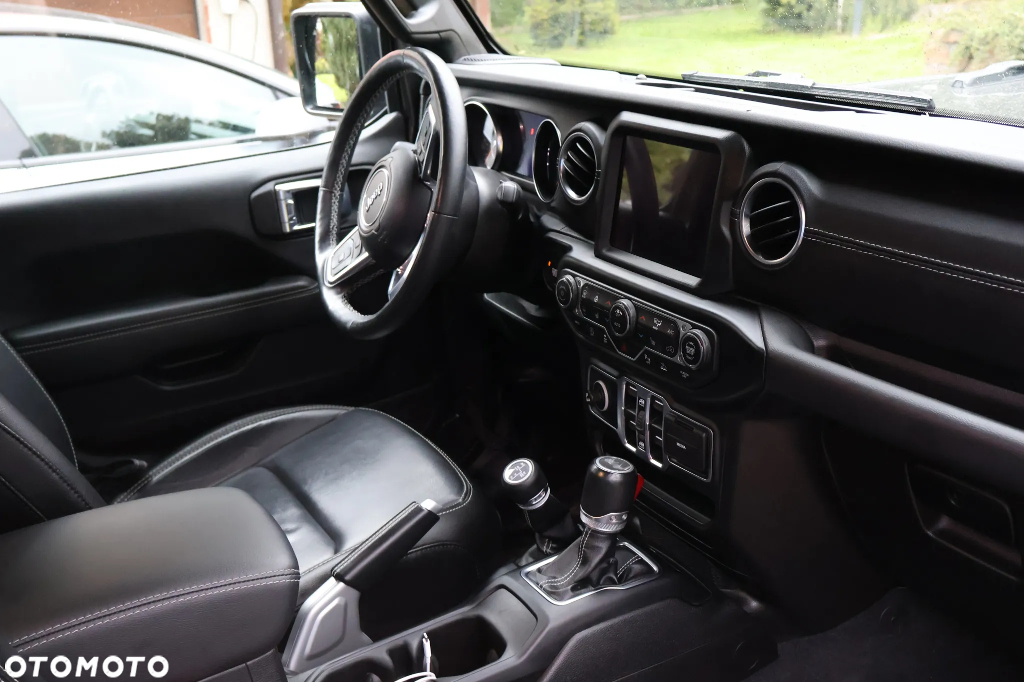 Jeep Wrangler - 26