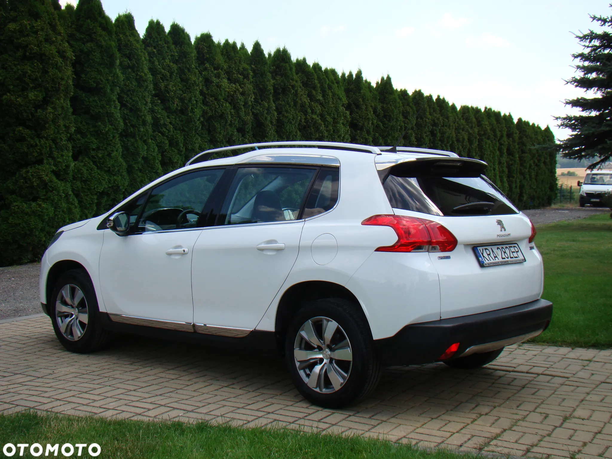 Peugeot 2008 - 6