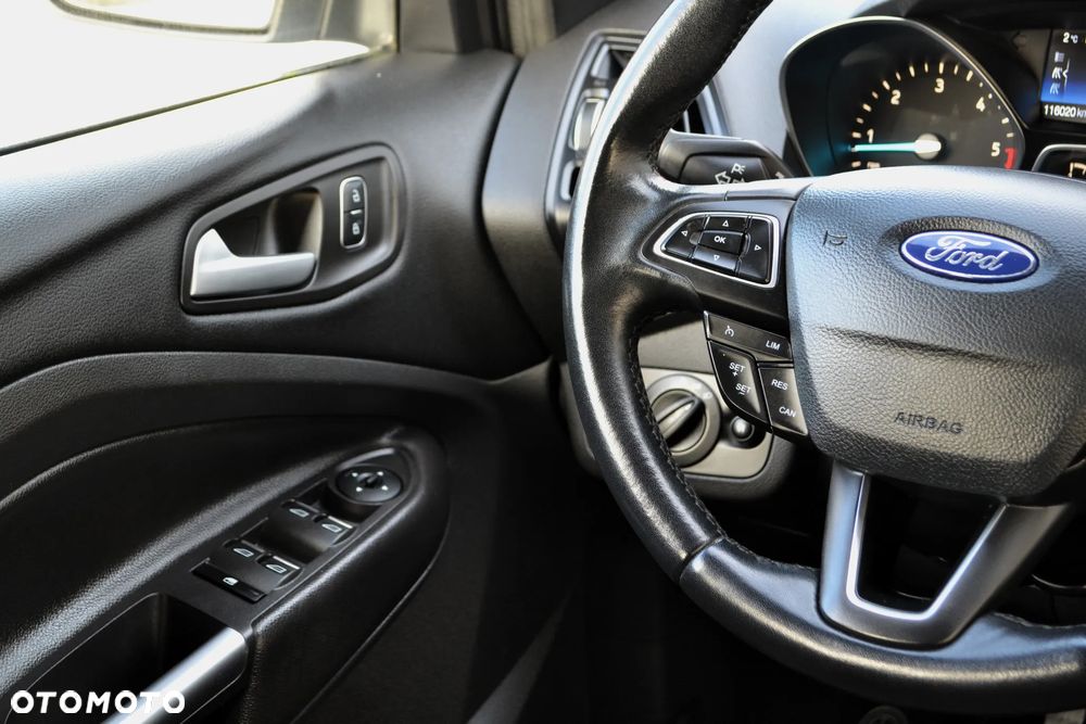 Ford Kuga 2.0 TDCi 4x4 Trend - 24