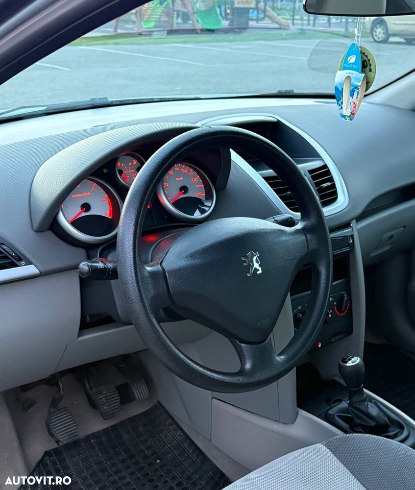 Peugeot 207 - 9