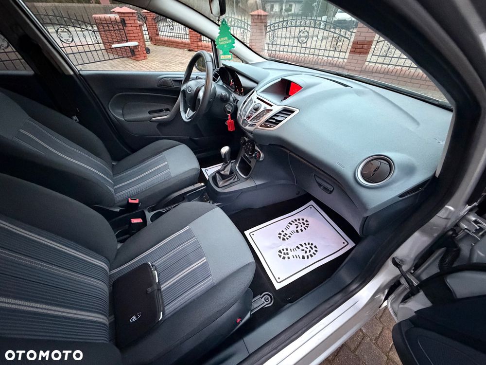 Ford Fiesta 1.25 Viva - 28