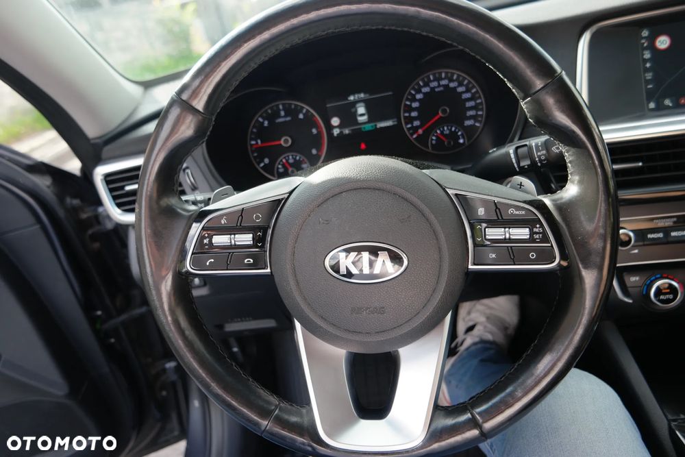 Kia Optima - 30