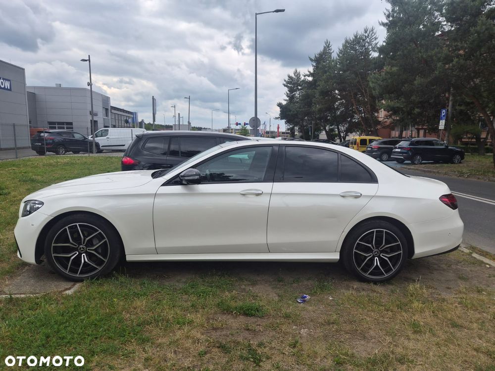 Mercedes-Benz Klasa E 220 d 4-Matic AMG - 3