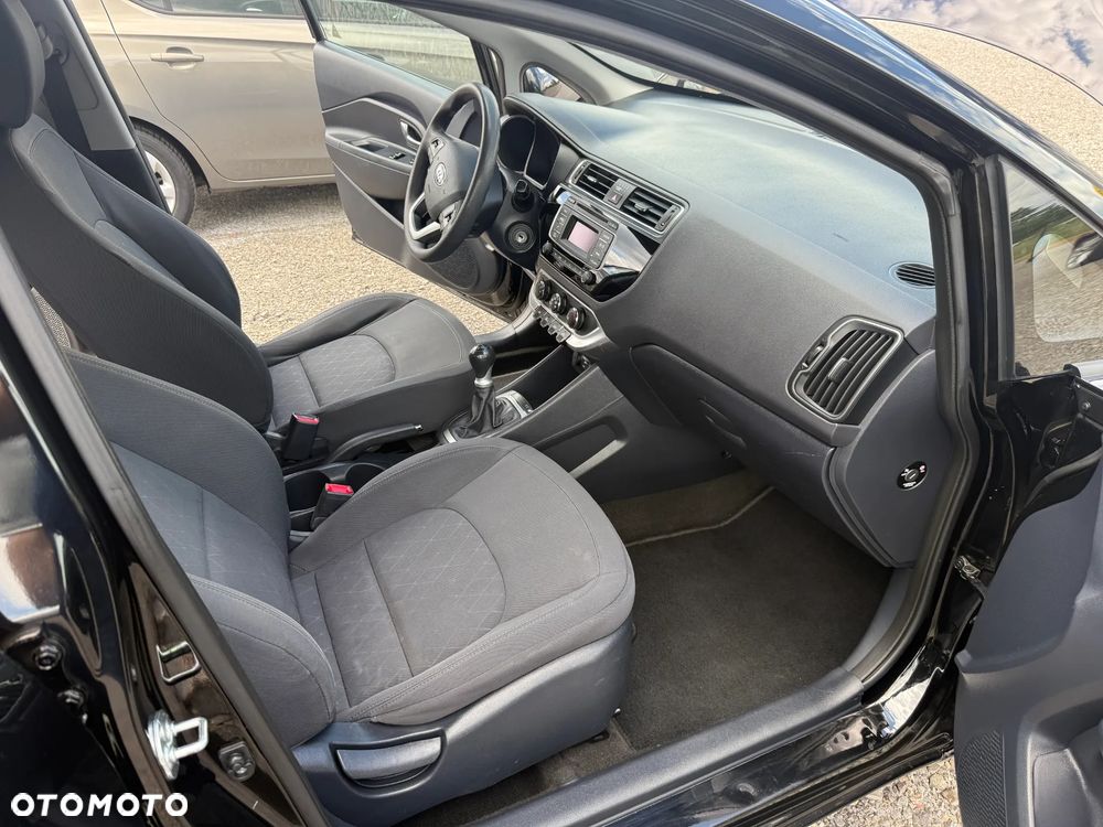 Kia Rio 1.2 Dream Team Edition - 7