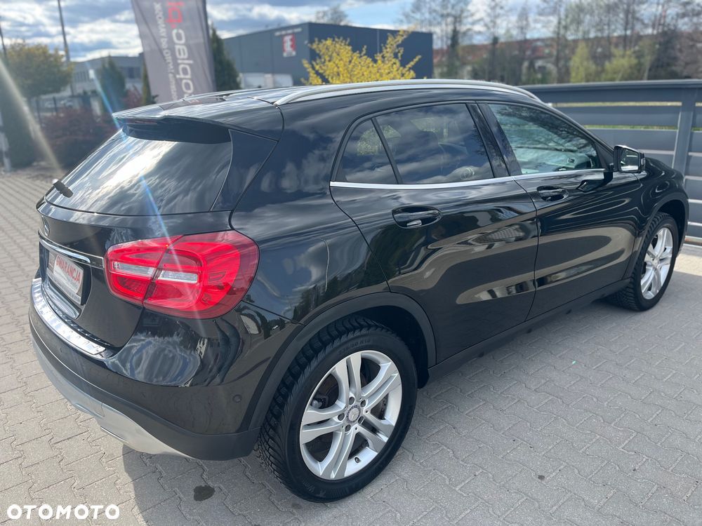 Mercedes-Benz GLA 200 Activity Edition - 17