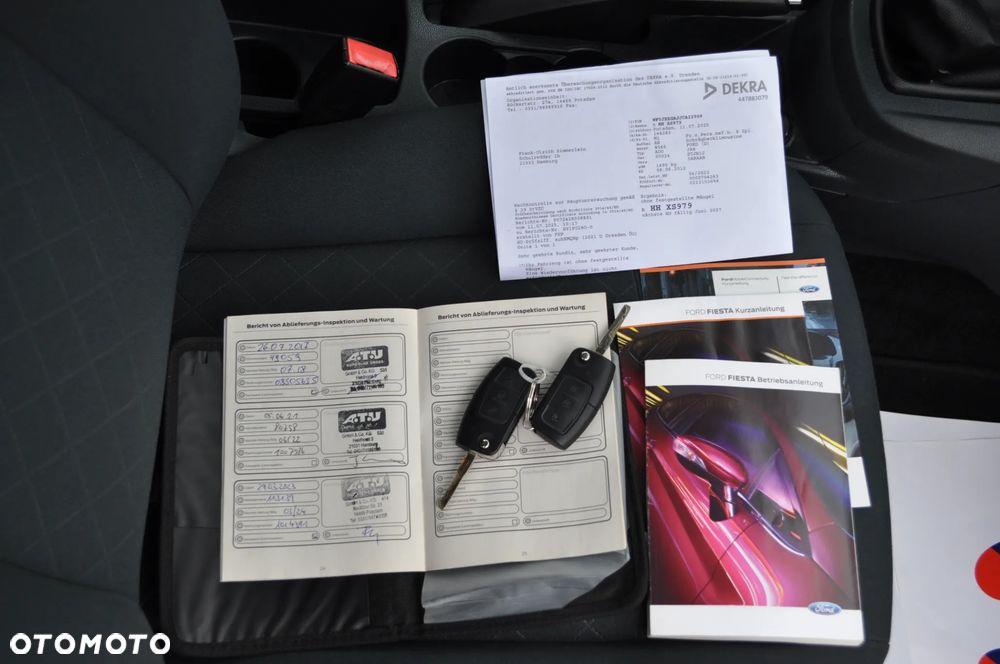 Ford Fiesta 1.25 Champions Edition - 31