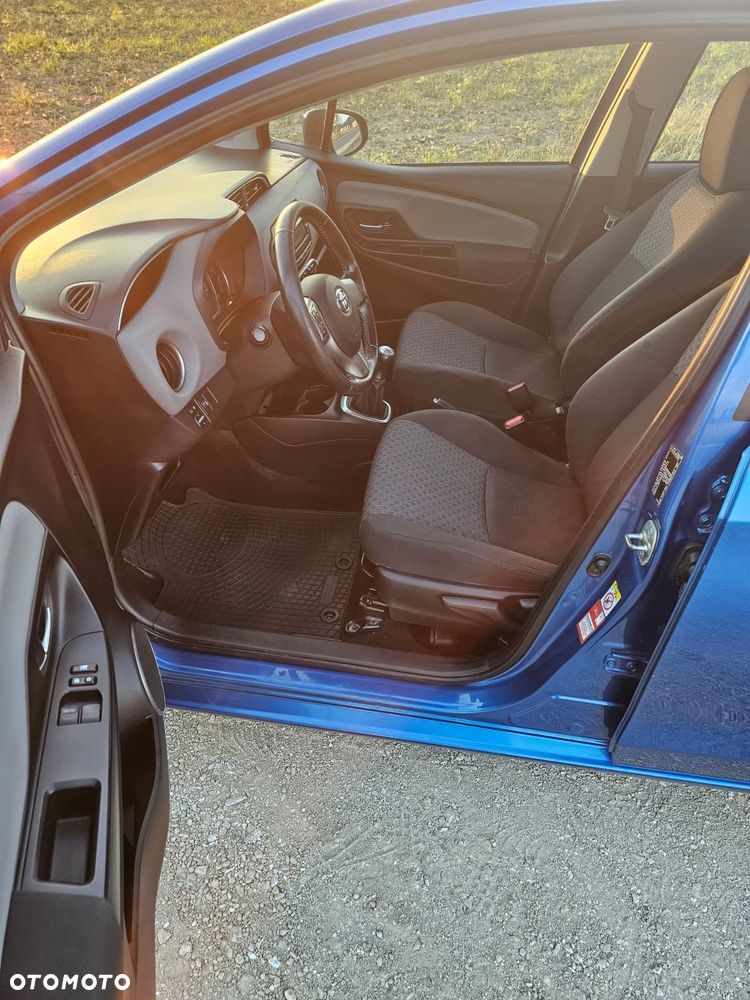 Toyota Yaris 1.0 Active EU6 - 4