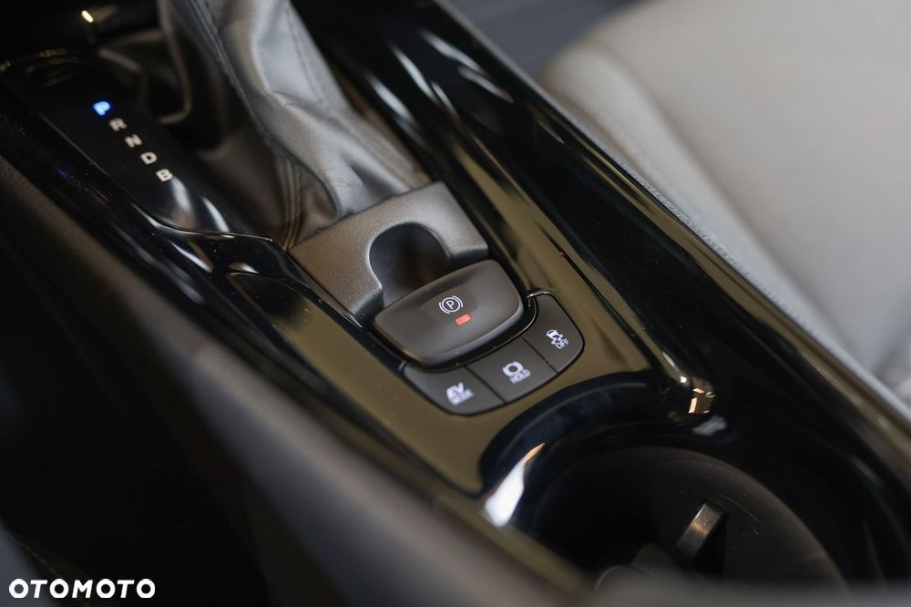 Toyota C-HR - 16
