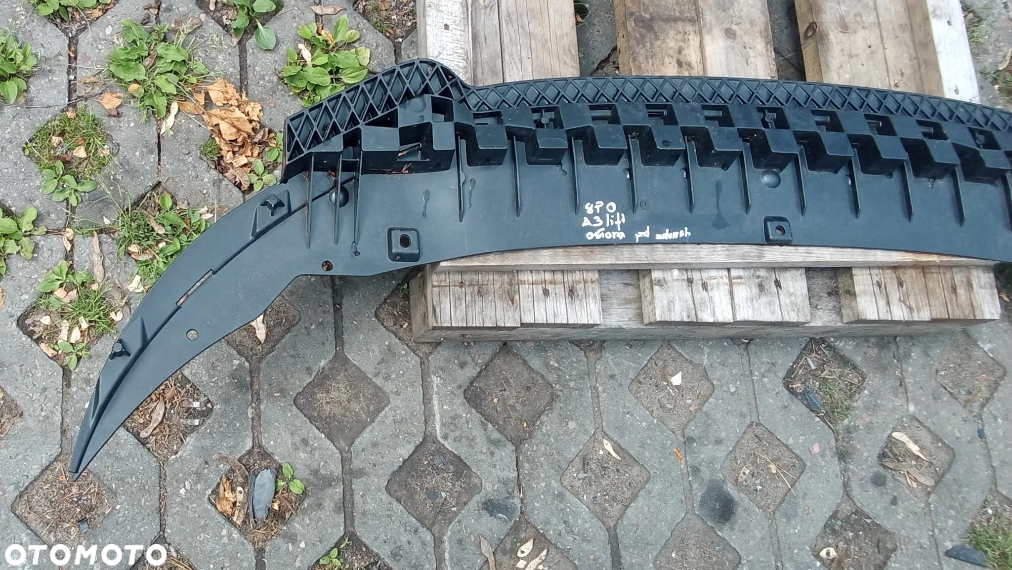 Audi A3 8P Lift osłona pod zderzak hokej dokładka zderzaka 8P0807233 - 3