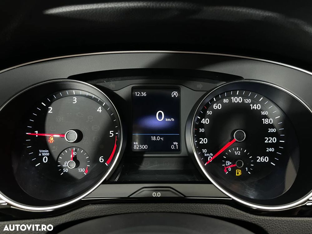 Volkswagen Passat 2.0 TDI Comfortline - 26