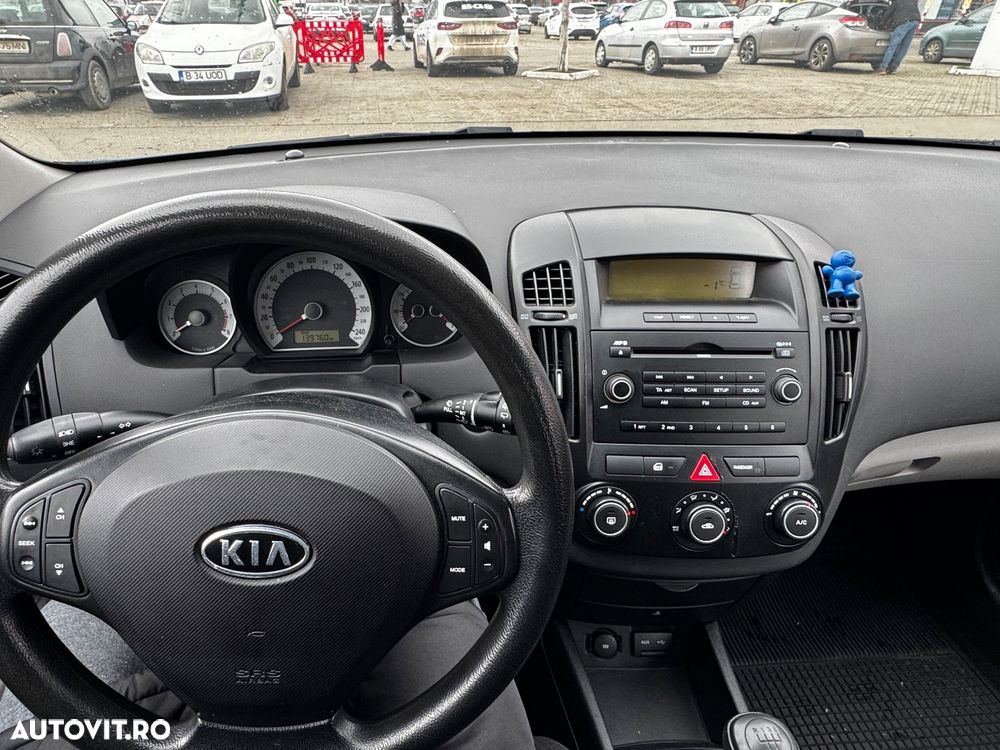 Kia Ceed - 3