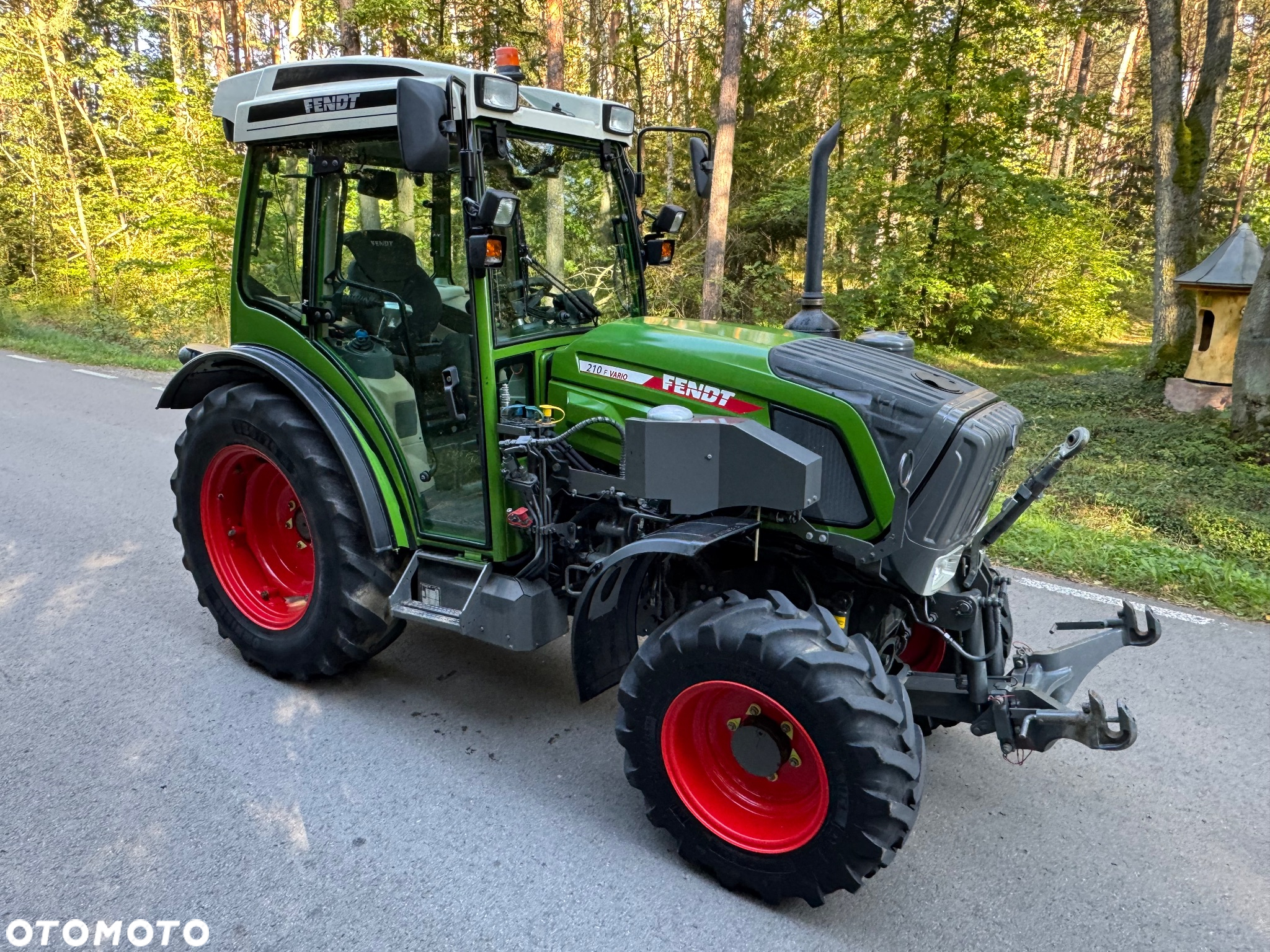 Fendt 210 F Sadowniczy 4x4 Sadownik Super Stan - 3