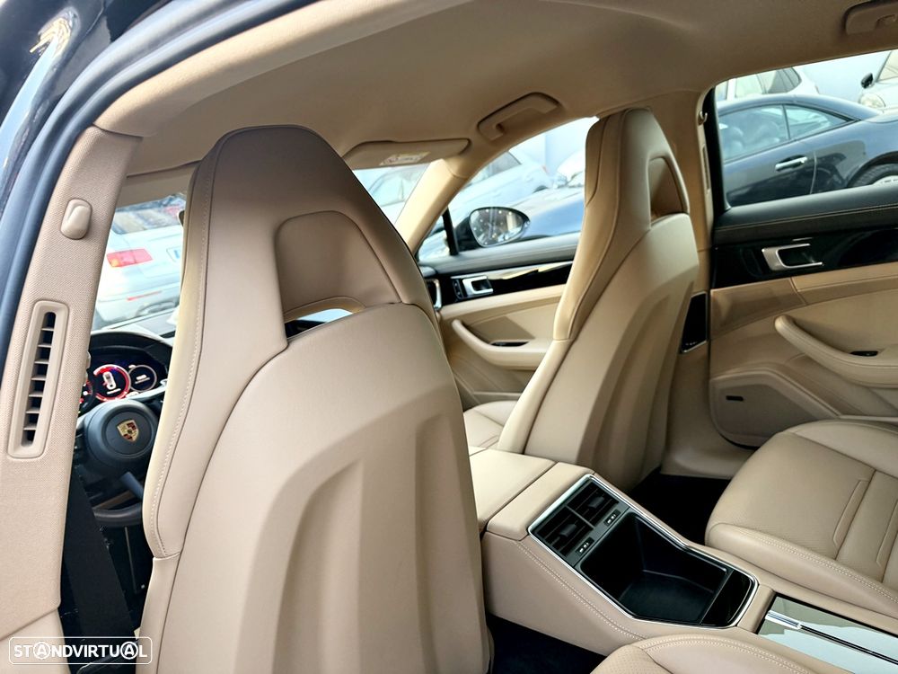 Porsche Panamera 4 E-Hybrid Platinum Edition - 28