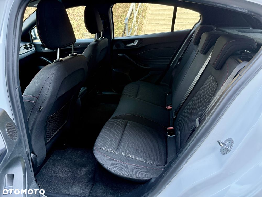 Ford Focus 1.5 EcoBoost STart-Stopp-System ST-LINE - 11