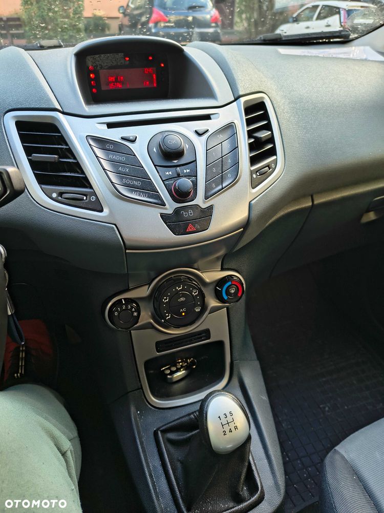 Ford Fiesta - 6