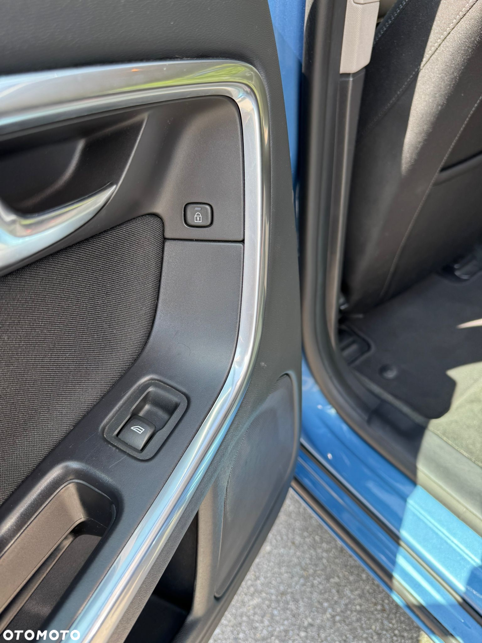 Volvo V60 D2 Momentum - 27
