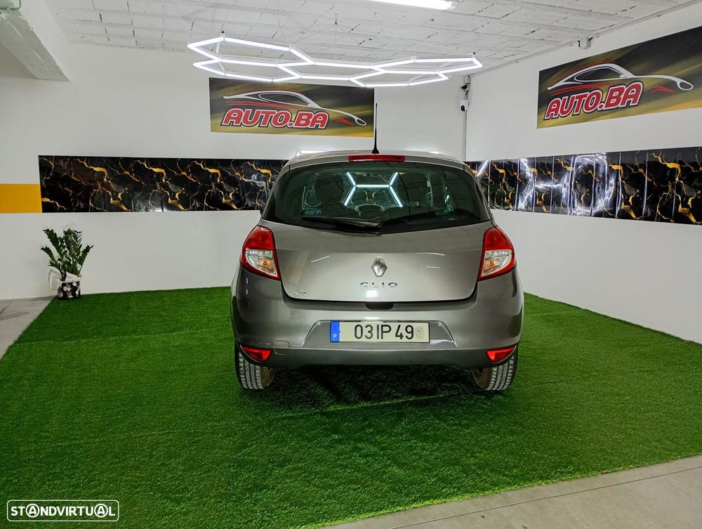Renault Clio 1.2 16V Dynamique - 34