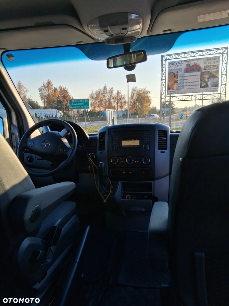 Mercedes-Benz Sprinter - 10