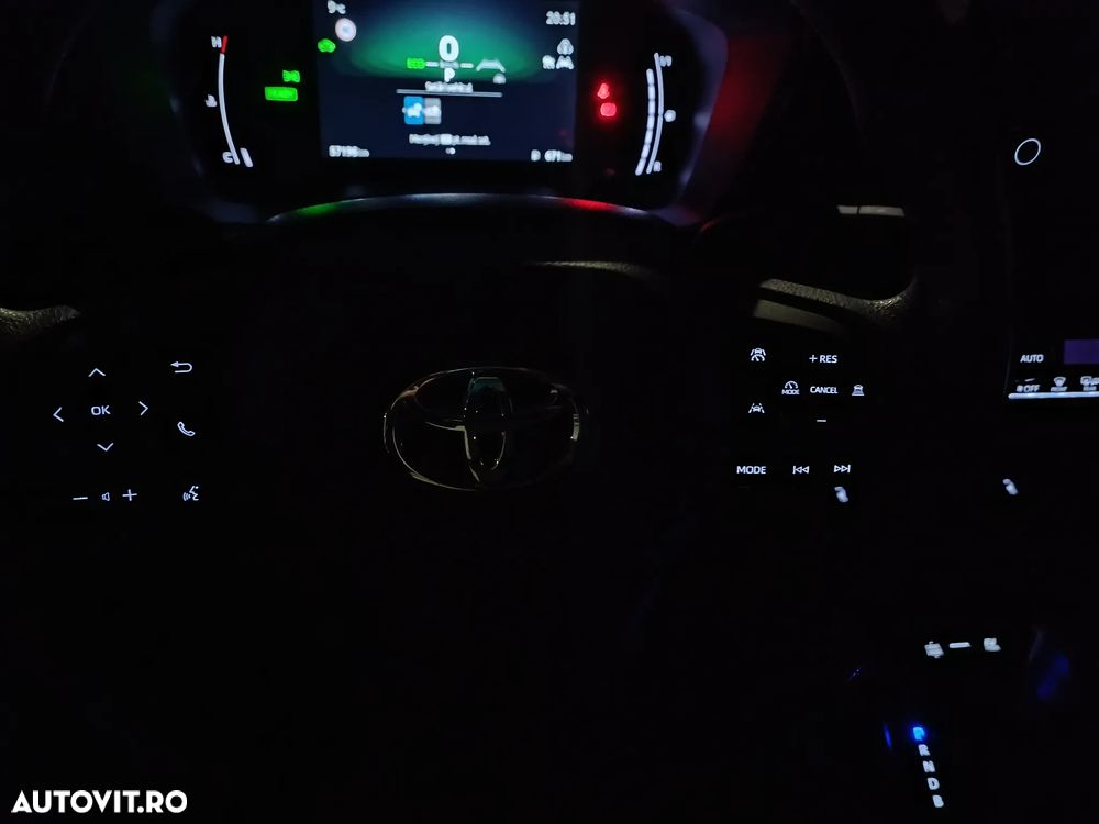 Toyota Corolla 1.8 HSD Eco - 13