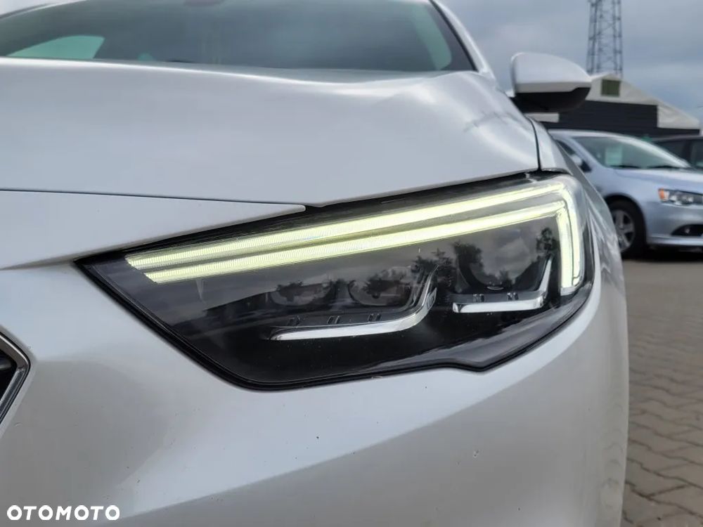 Opel Insignia 1.5 T Elite S&S - 19