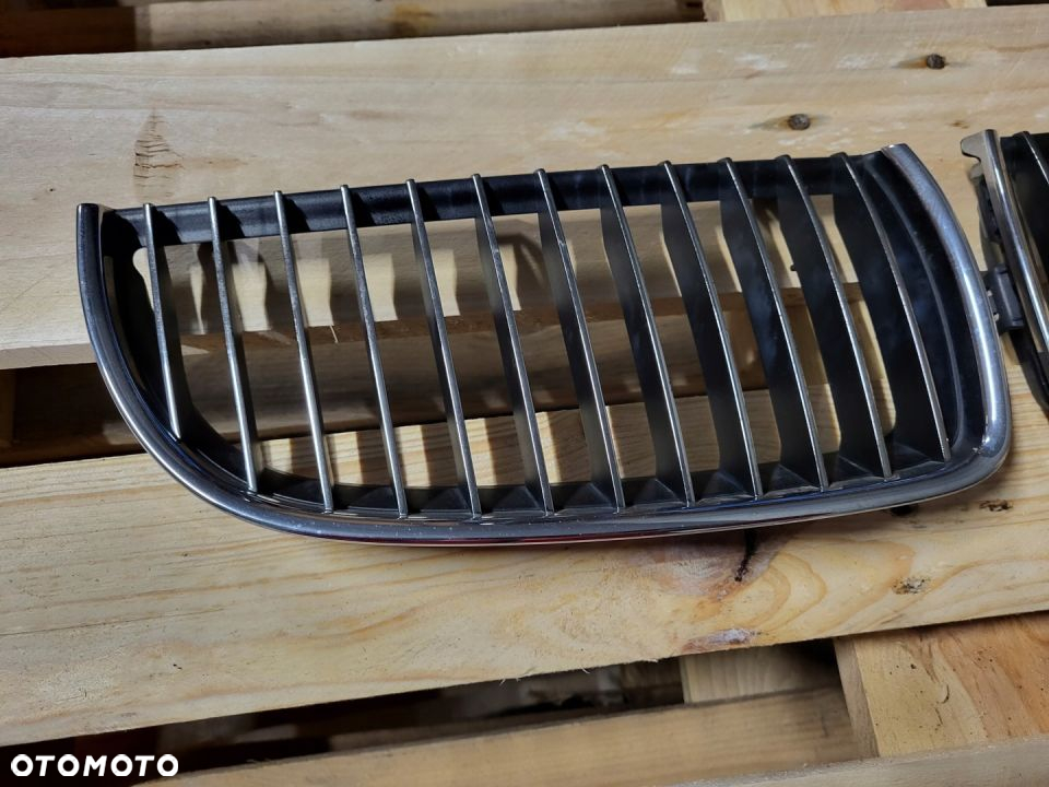 BMW E90 E91 GRILL ATRAPA NERKA 7120008 7120007 - 3