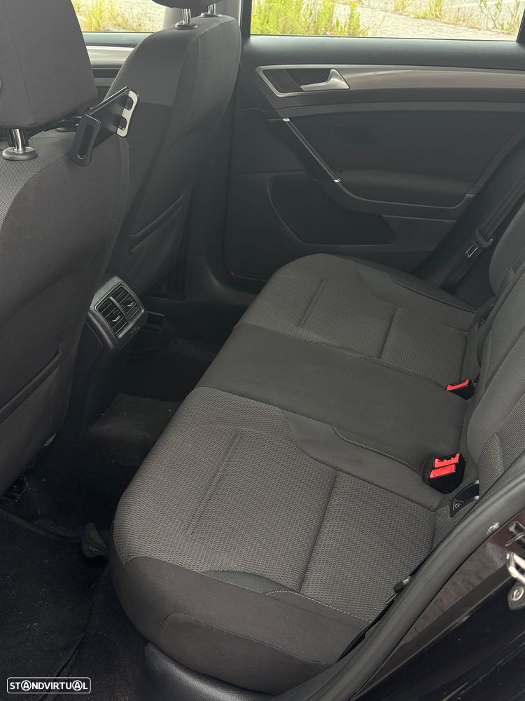 VW Golf Variant - 12