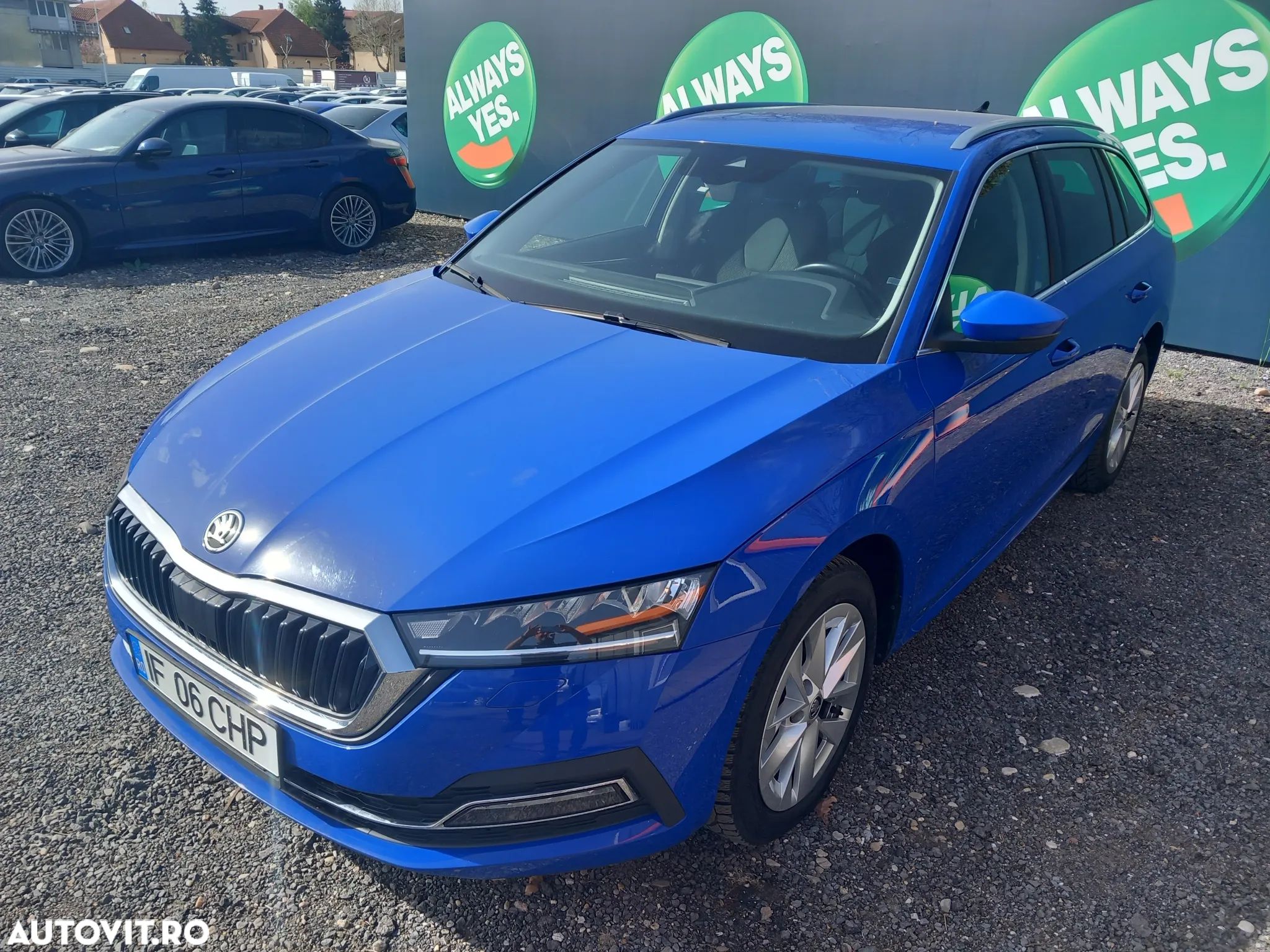 Skoda Octavia Combi 2.0 TDI DSG Style - 1