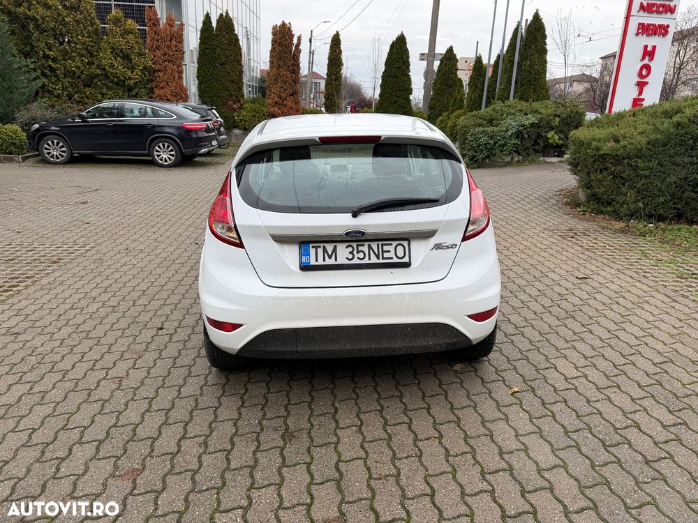 Ford Fiesta 1.5 TDCi St&St SYNC Edition - 4