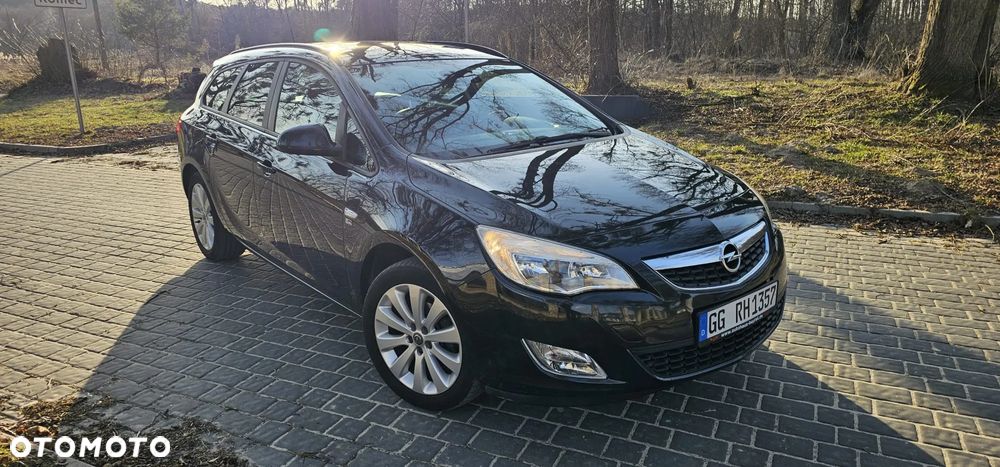 Opel Astra 1.4 Turbo 150 Jahre - 20