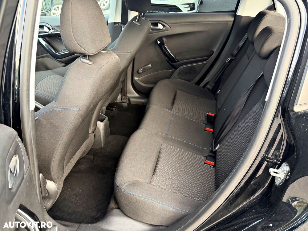 Peugeot 208 PureTech 82 Start & Stop Active - 19