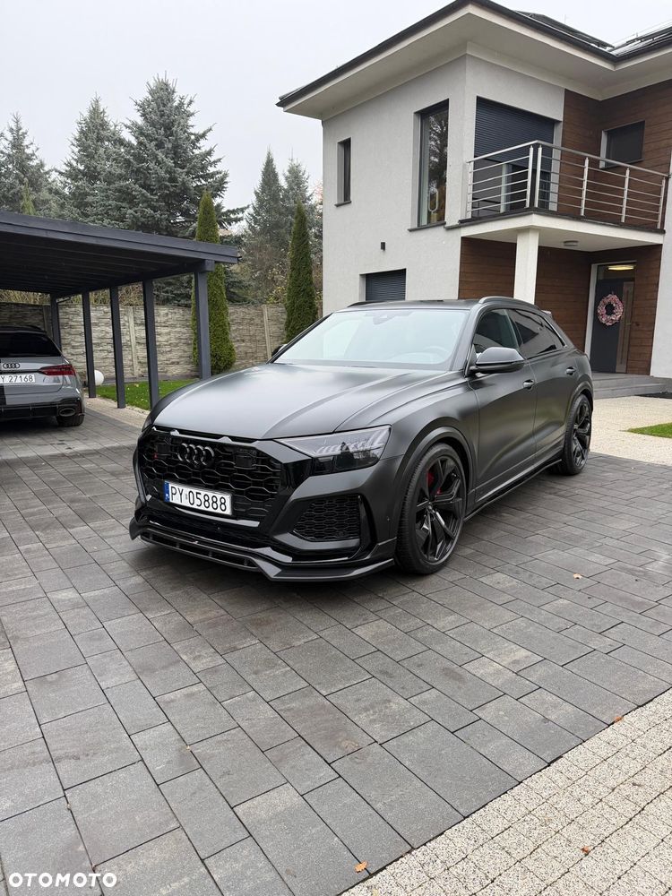 Audi RS Q8 - 1