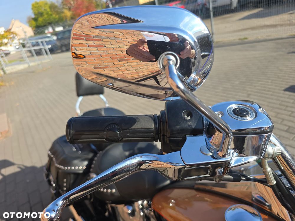 Harley-Davidson Softail Heritage Classic - 25