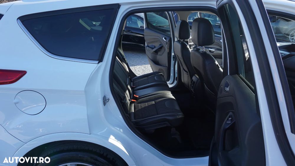 Ford Kuga 2.0 TDCi 4x4 Aut. Titanium - 13