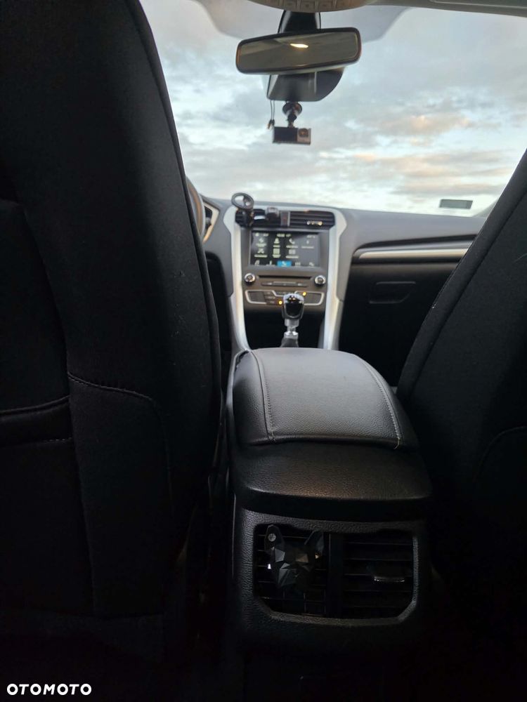 Ford Mondeo 1.5 EcoBoost Trend - 13