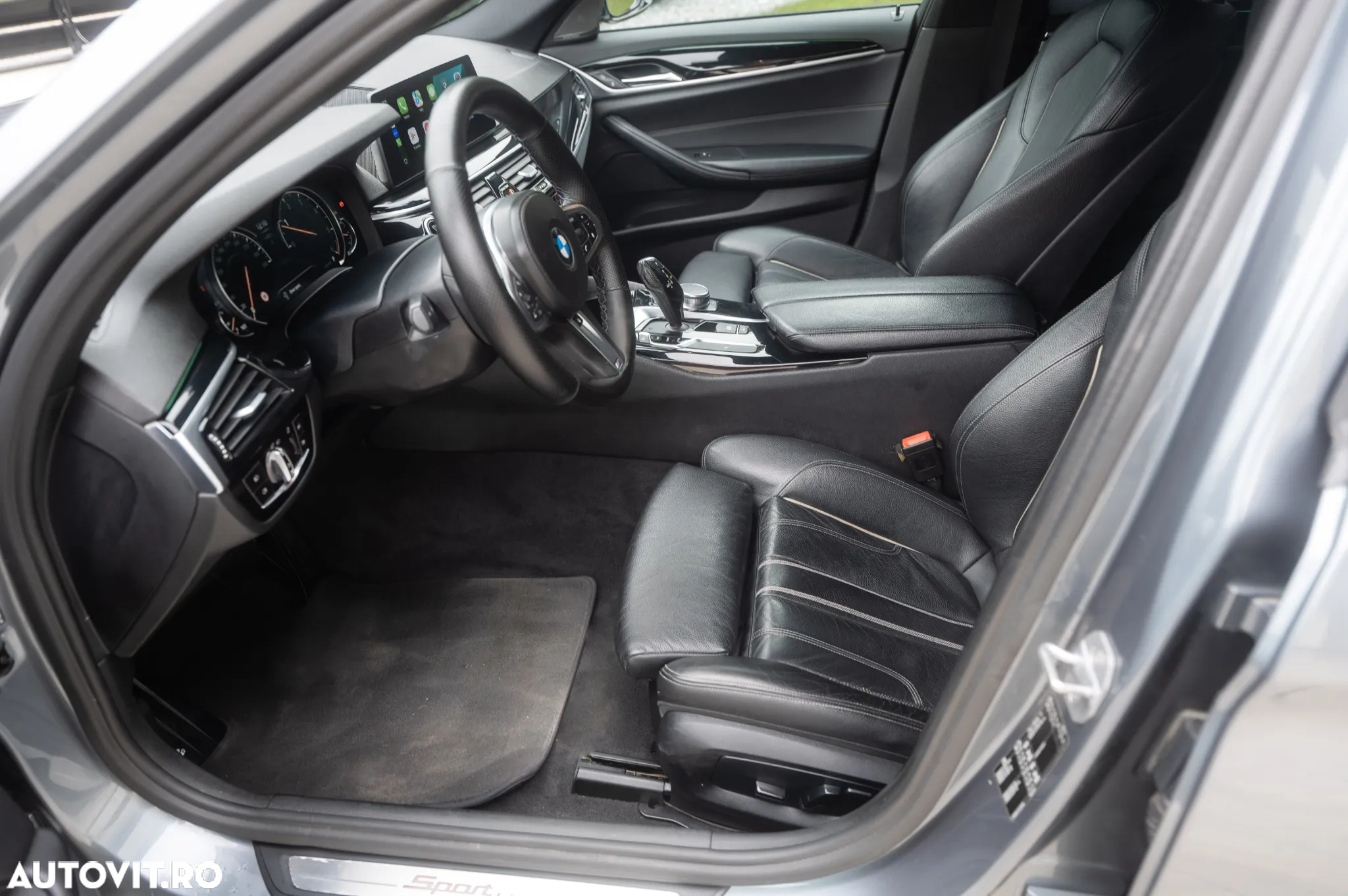 BMW Seria 5 520d AT - 7