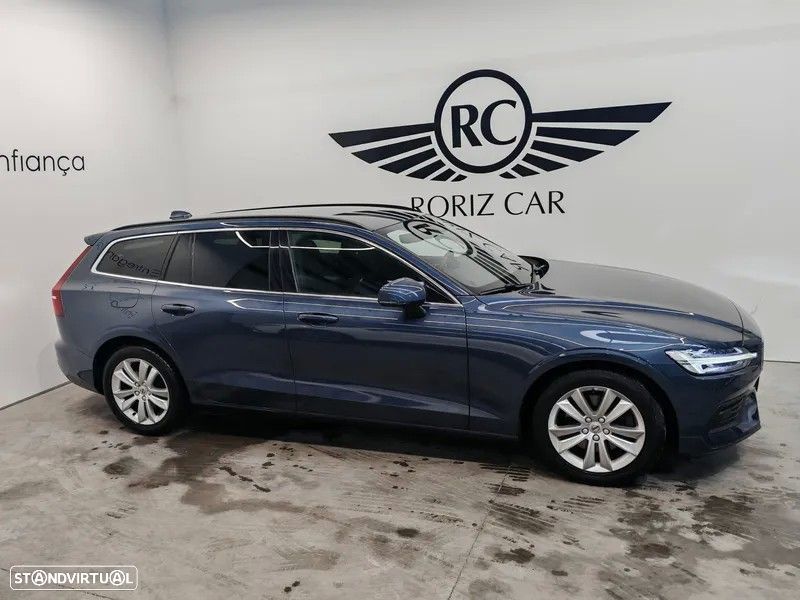 Volvo V60 2.0 B4 Momentum Geartronic - 2