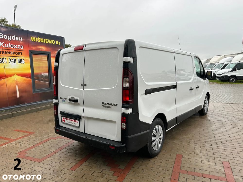 Renault Trafic - 16