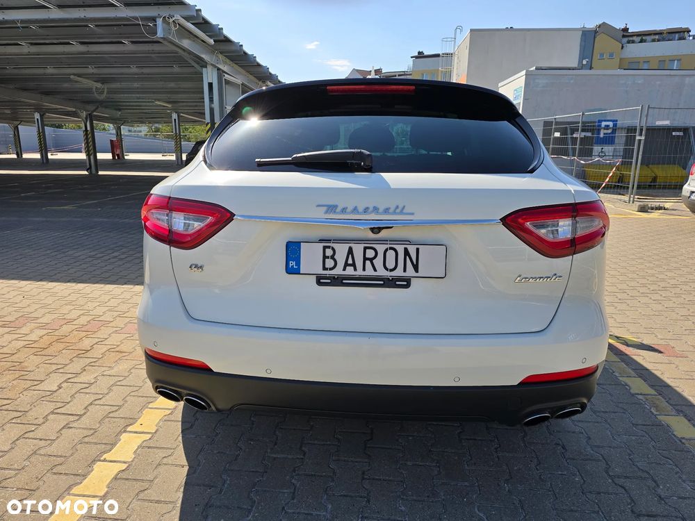 Maserati Levante S Q4 - 12